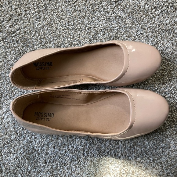 SOLD Mossimo Nude Flats - Picture 2 of 4